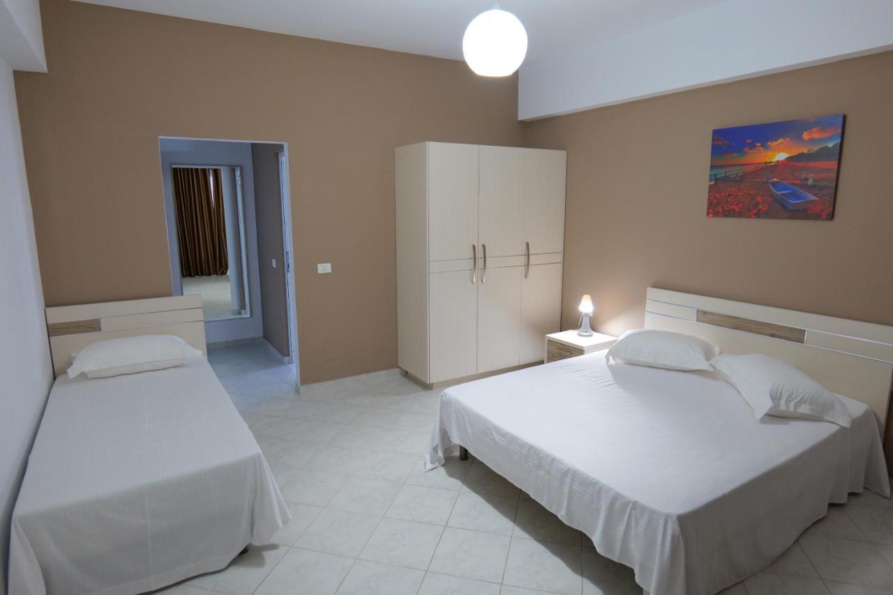 Saranda Inn Rooms & Apartments Exterior foto